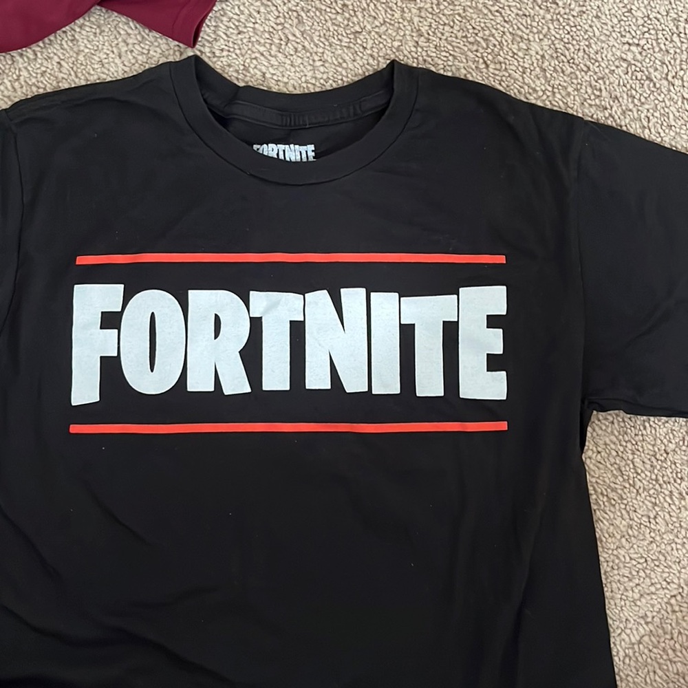 Fortnite all black tshirt